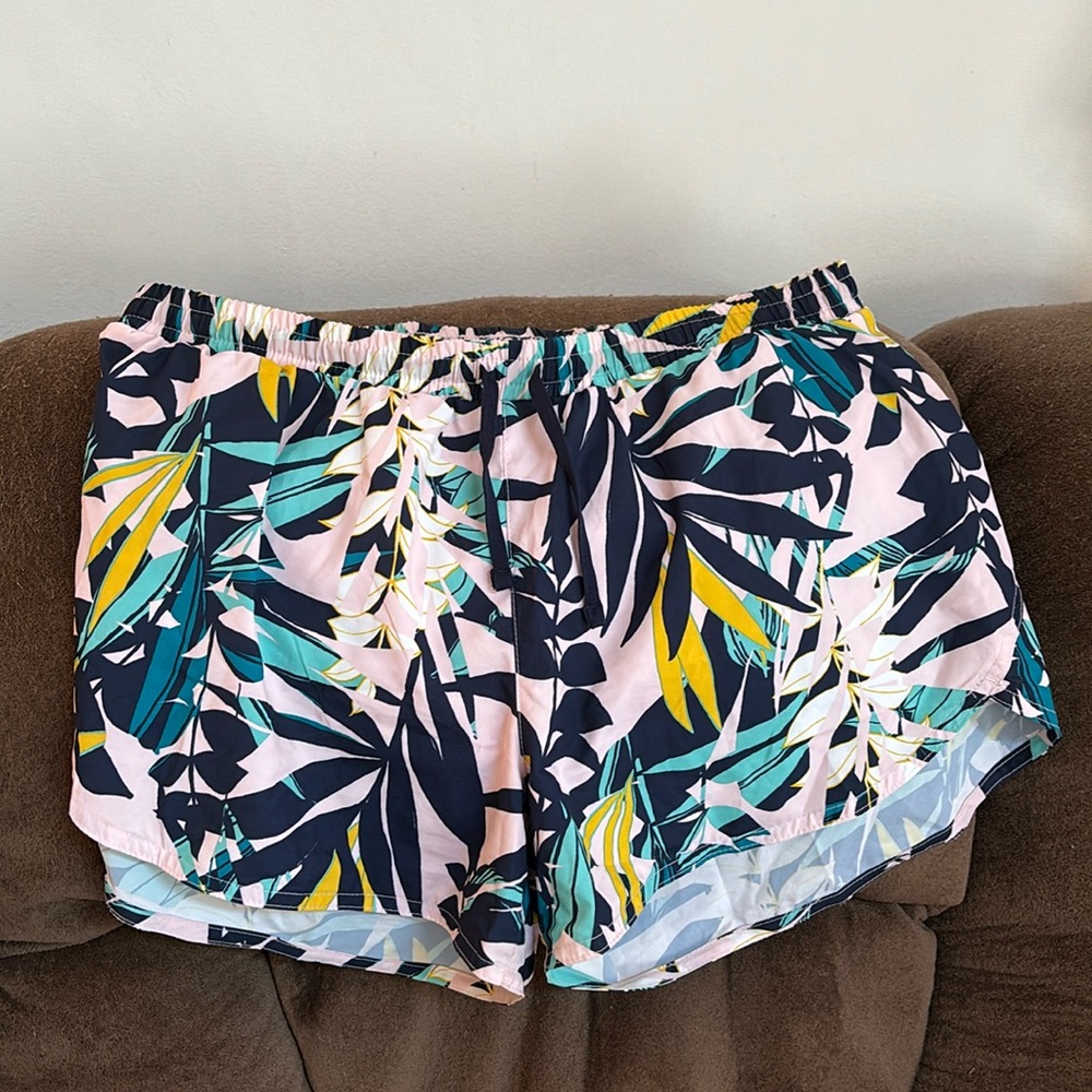 Old Navy Printed Short - Size L